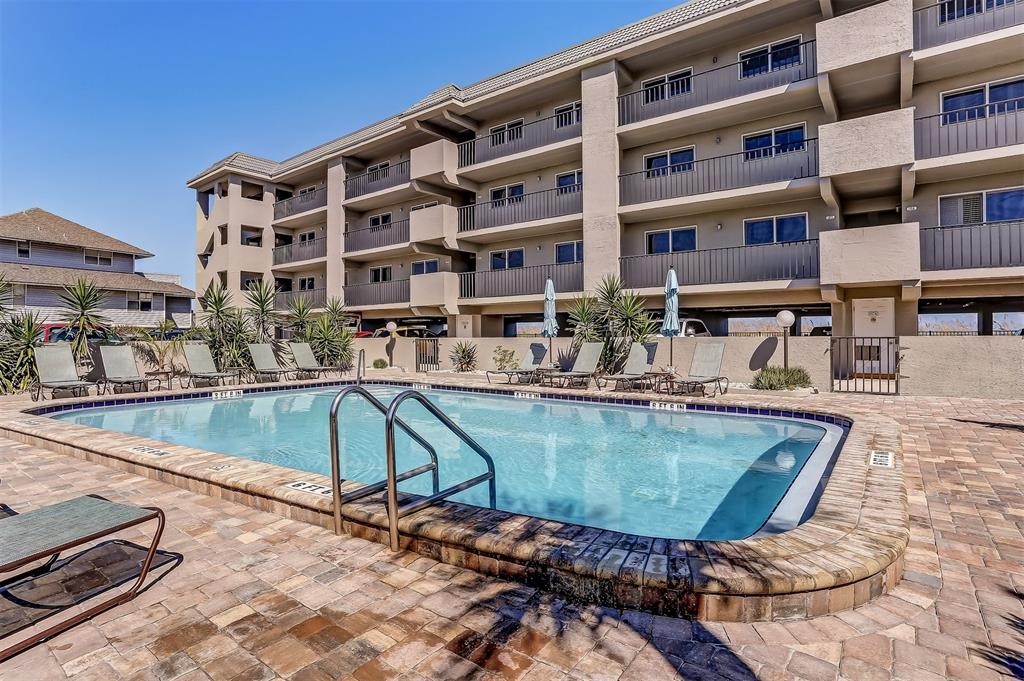 382 S FLETCHER AVENUE 302