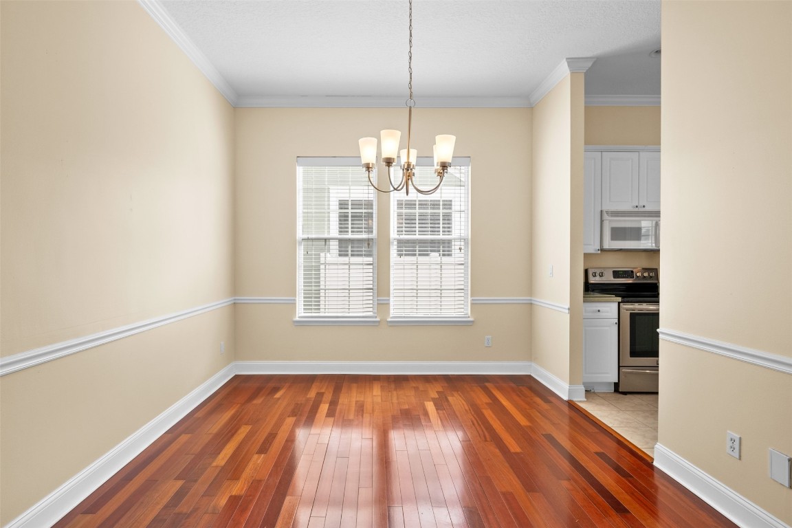 1802 MCARTHUR STREET