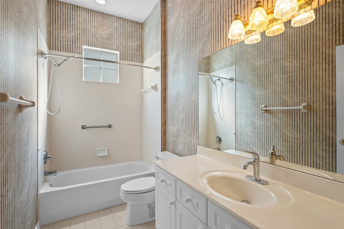 1802 MCARTHUR STREET