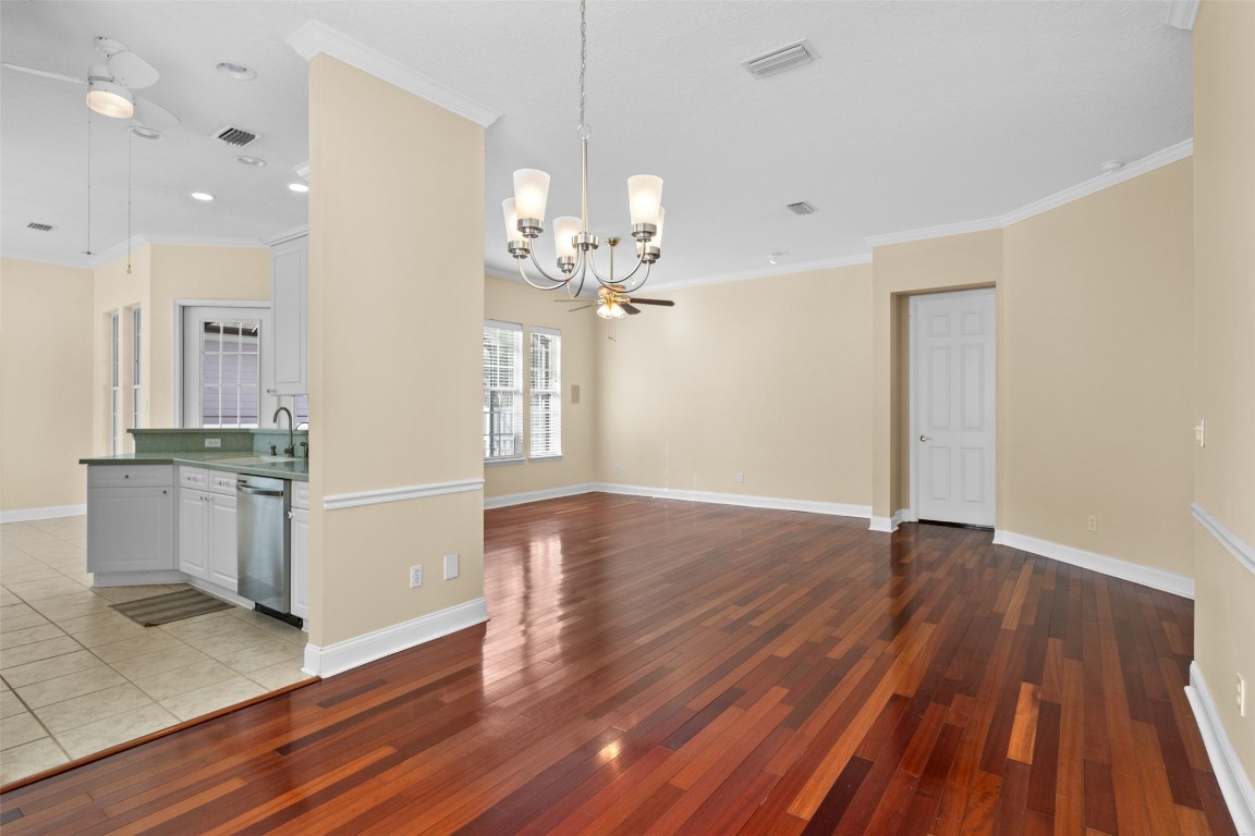 1802 MCARTHUR STREET