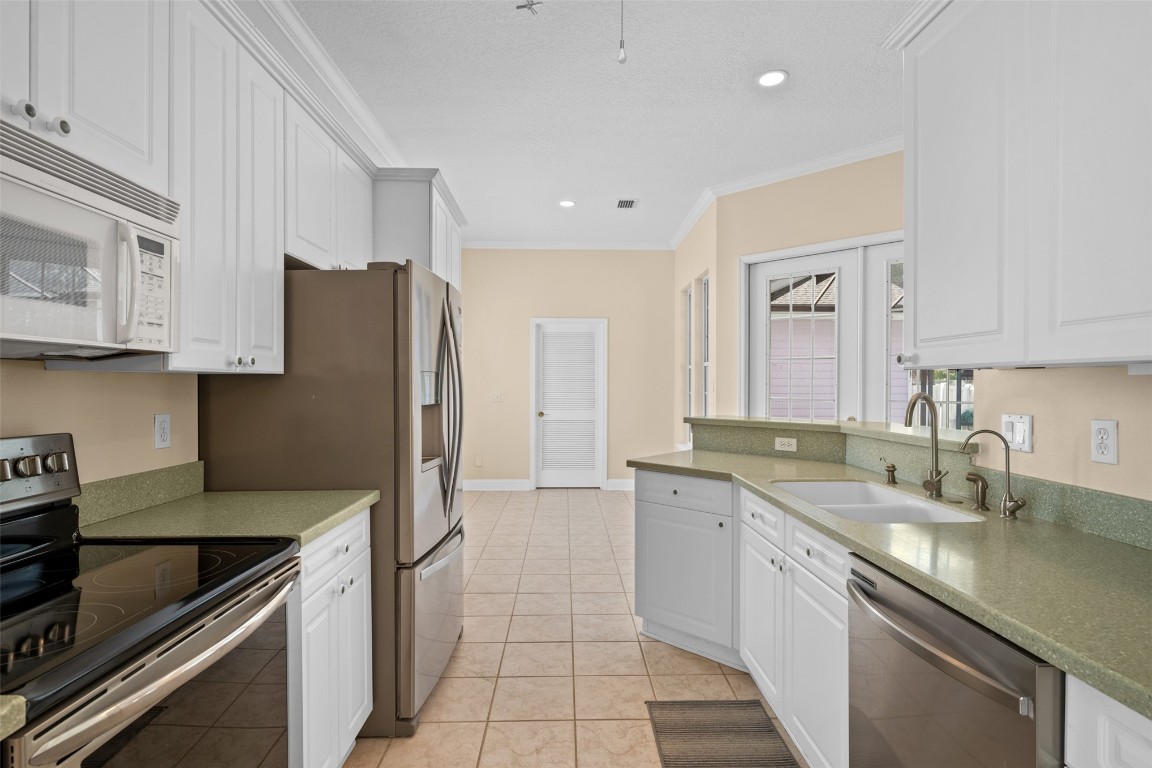 1802 MCARTHUR STREET