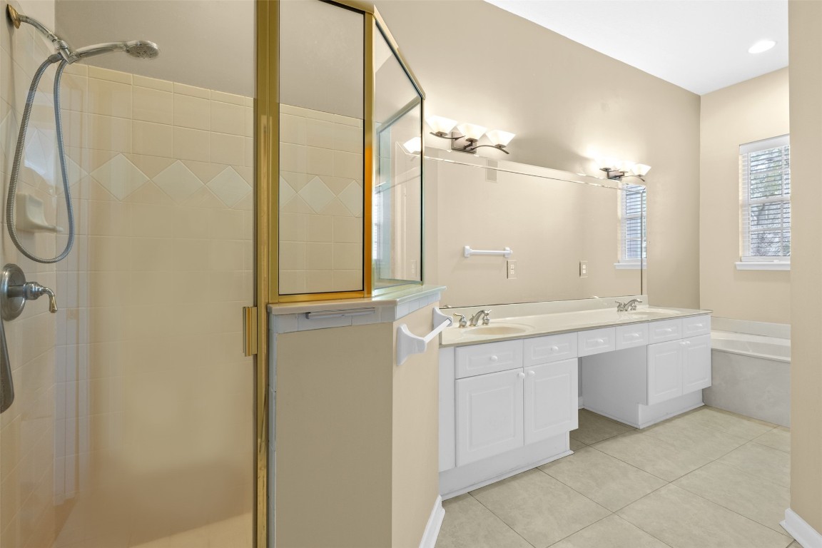 1802 MCARTHUR STREET