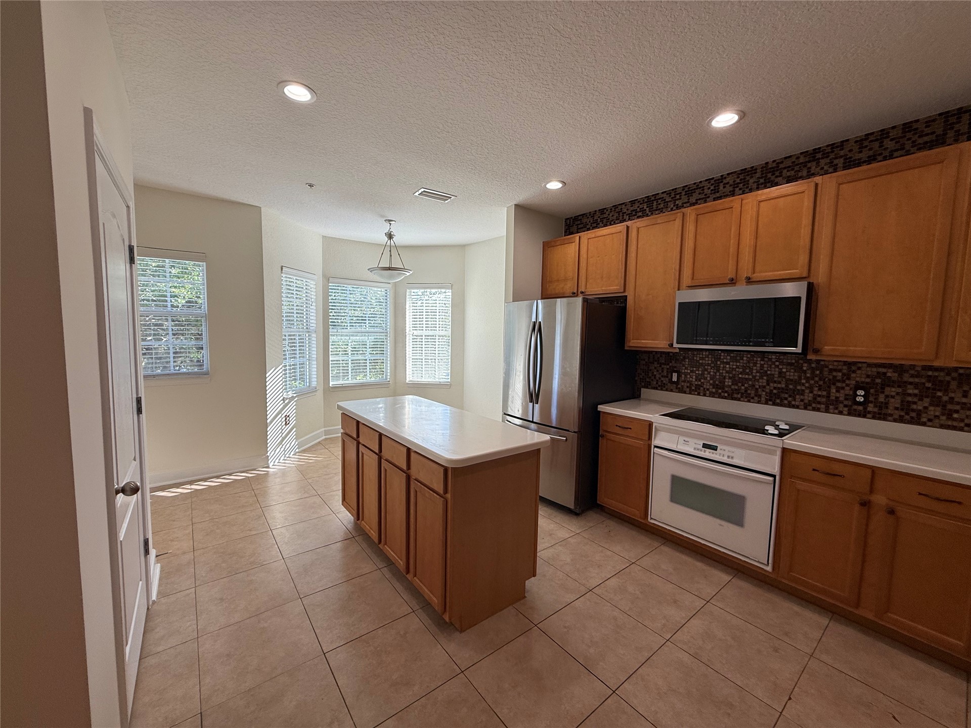 96193 STONEY DRIVE 1704