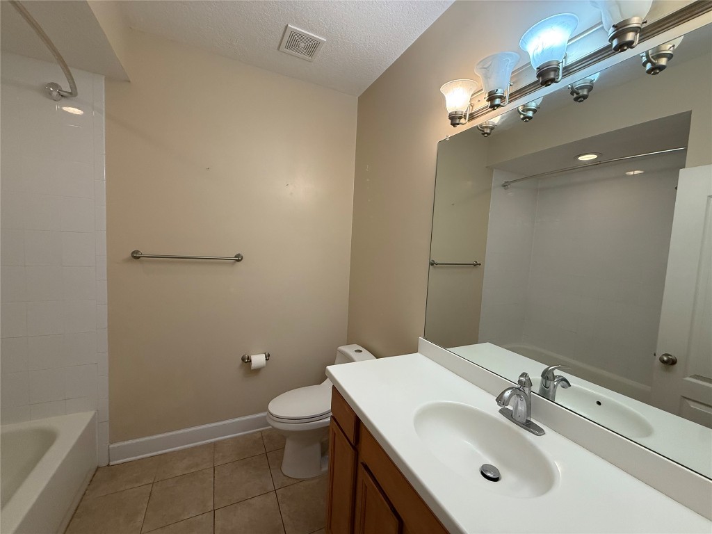 96193 STONEY DRIVE 1704