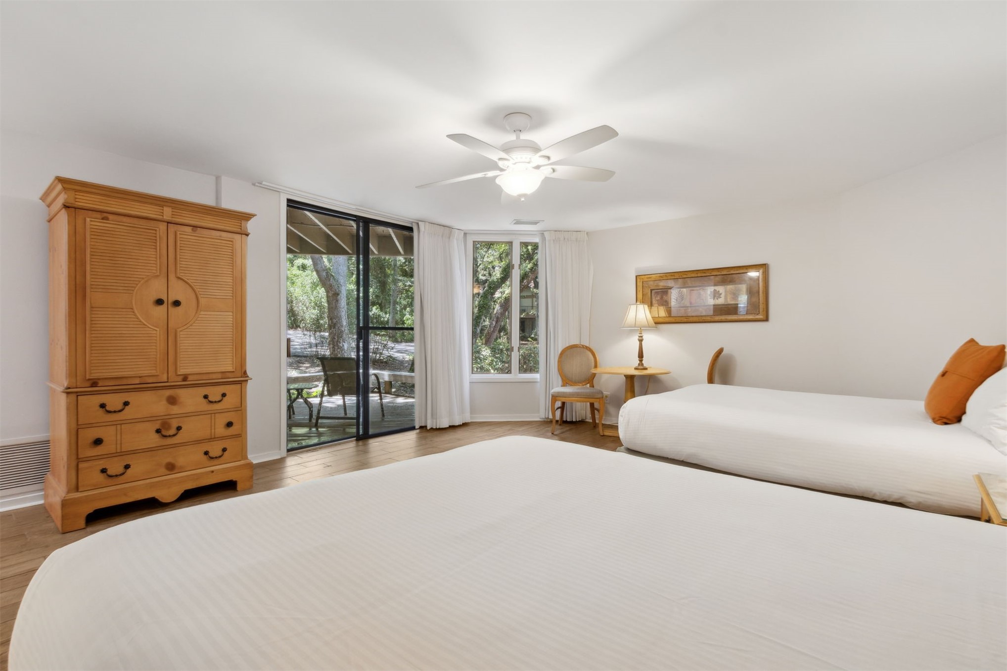 2326/2328 BOXWOOD LANE 2326