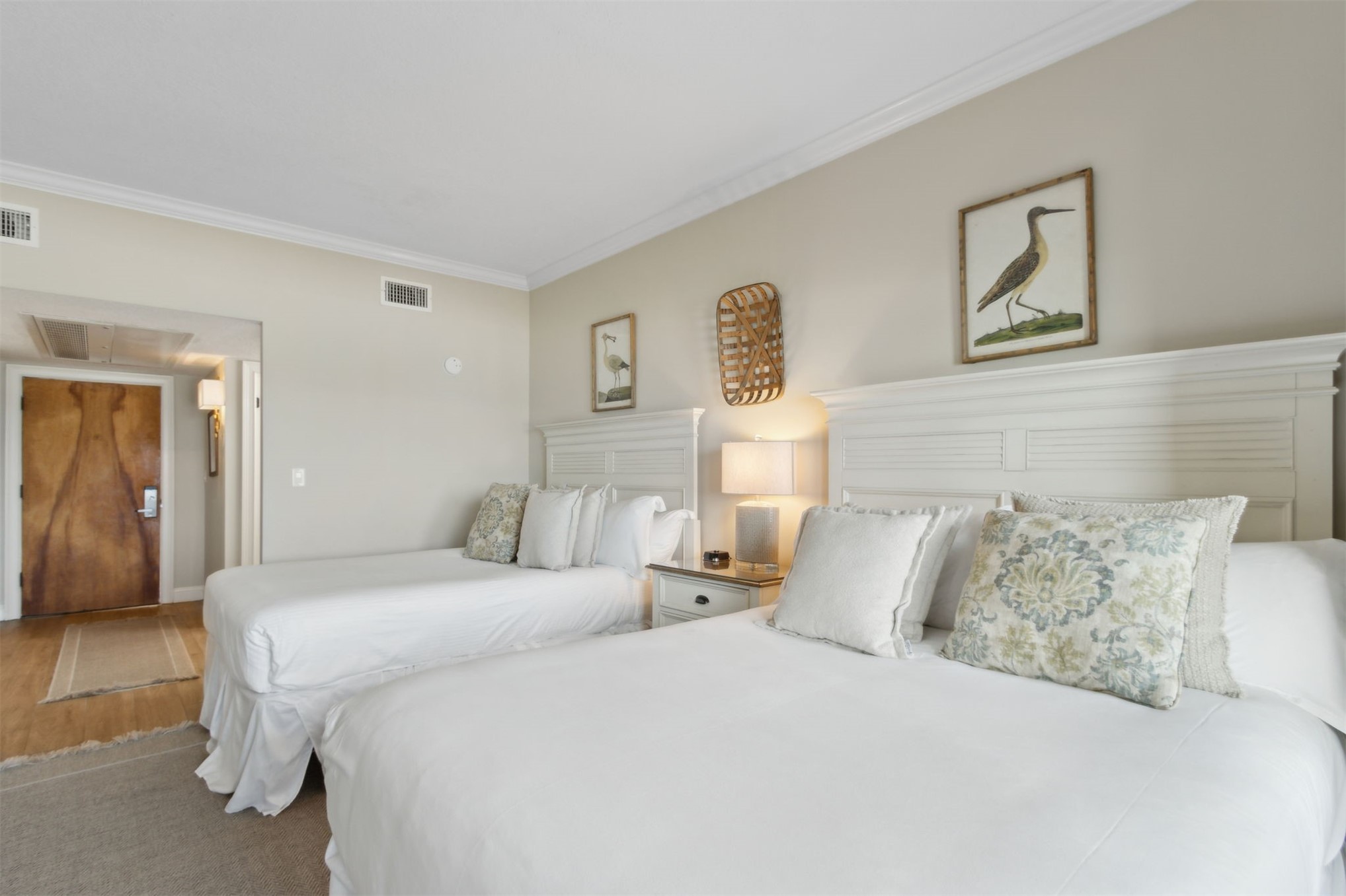 319/320 SANDCASTLES COURT 279
