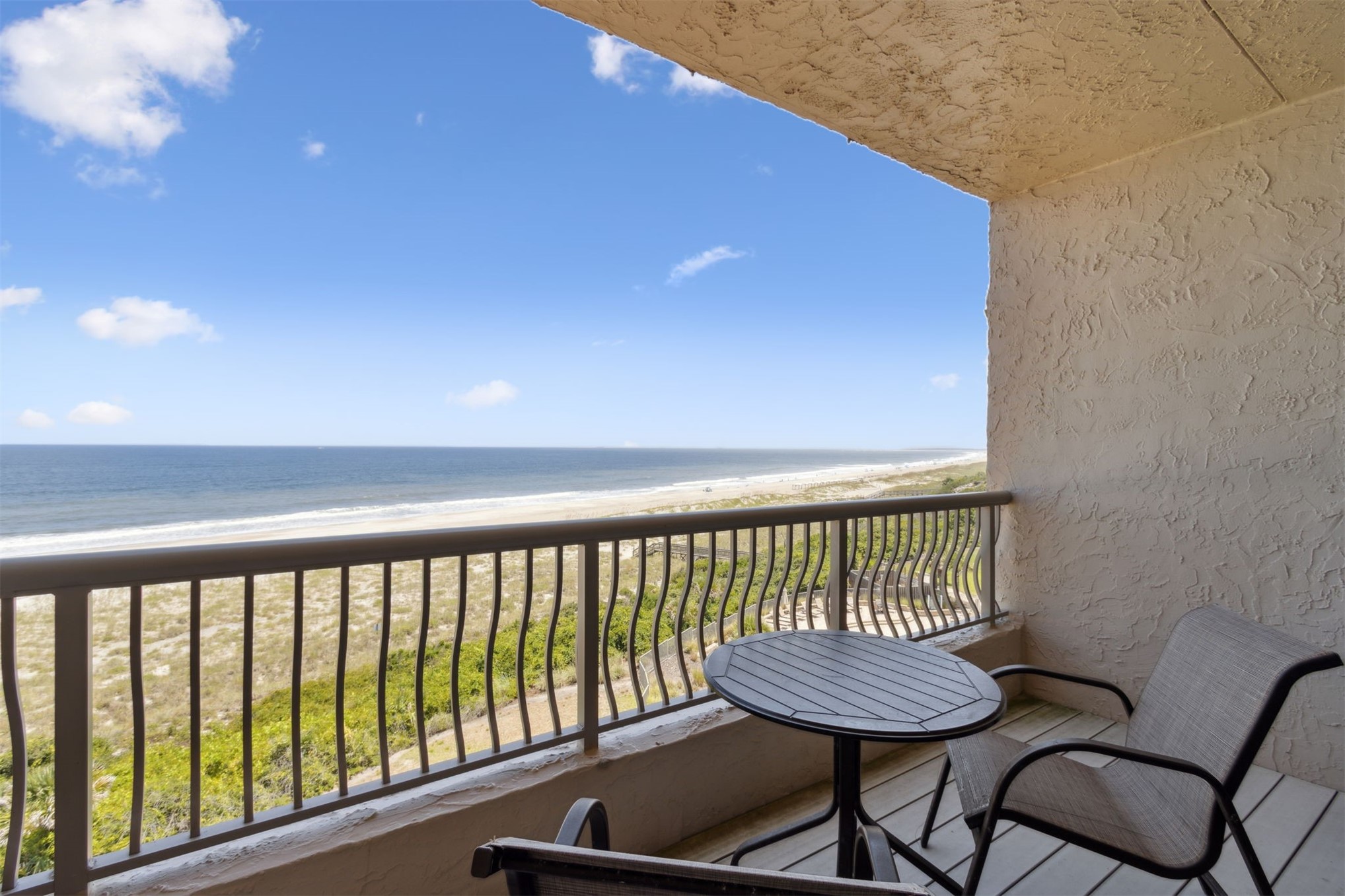 319/320 SANDCASTLES COURT 279