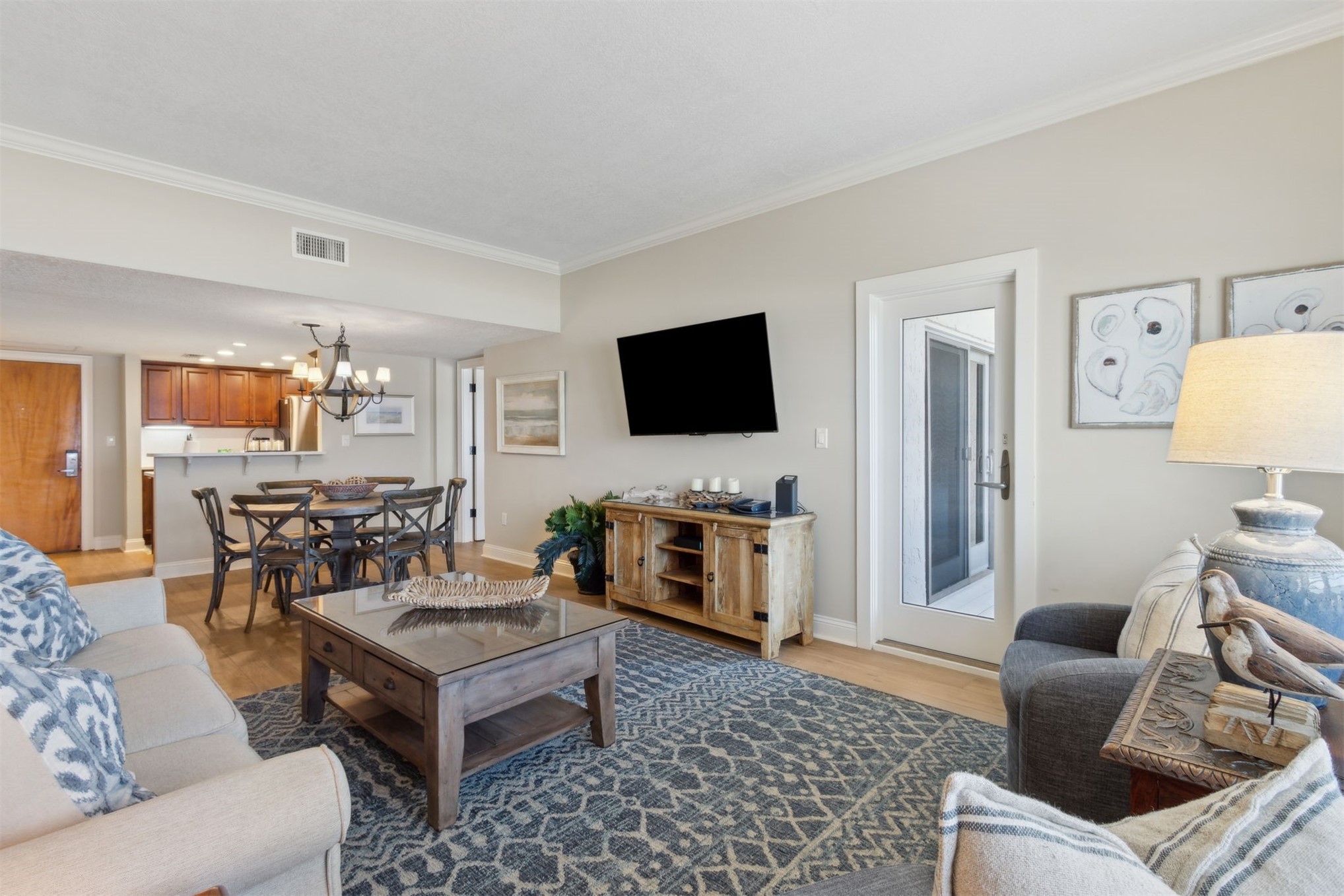 319/320 SANDCASTLES COURT 279