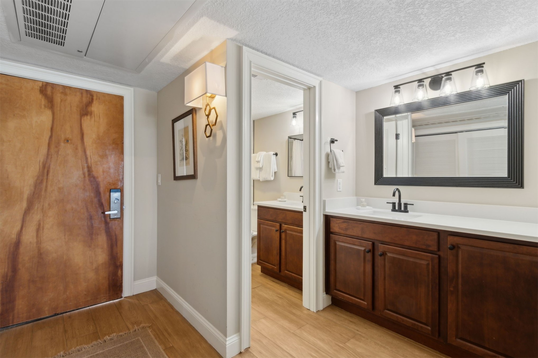319/320 SANDCASTLES COURT 279