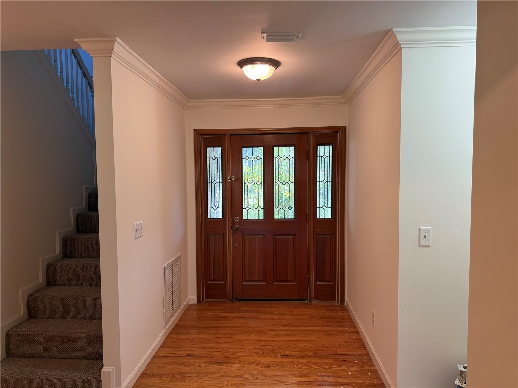 2413 LOS ROBLES DRIVE