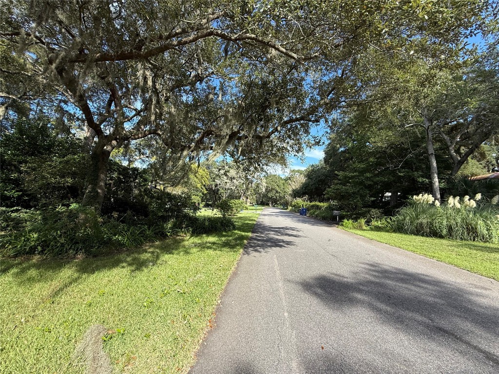 2413 LOS ROBLES DRIVE