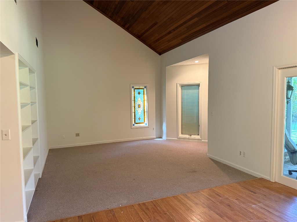 2413 LOS ROBLES DRIVE