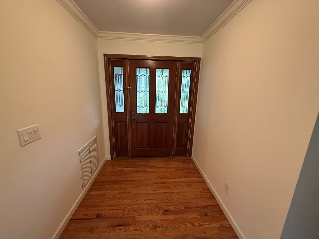 2413 LOS ROBLES DRIVE