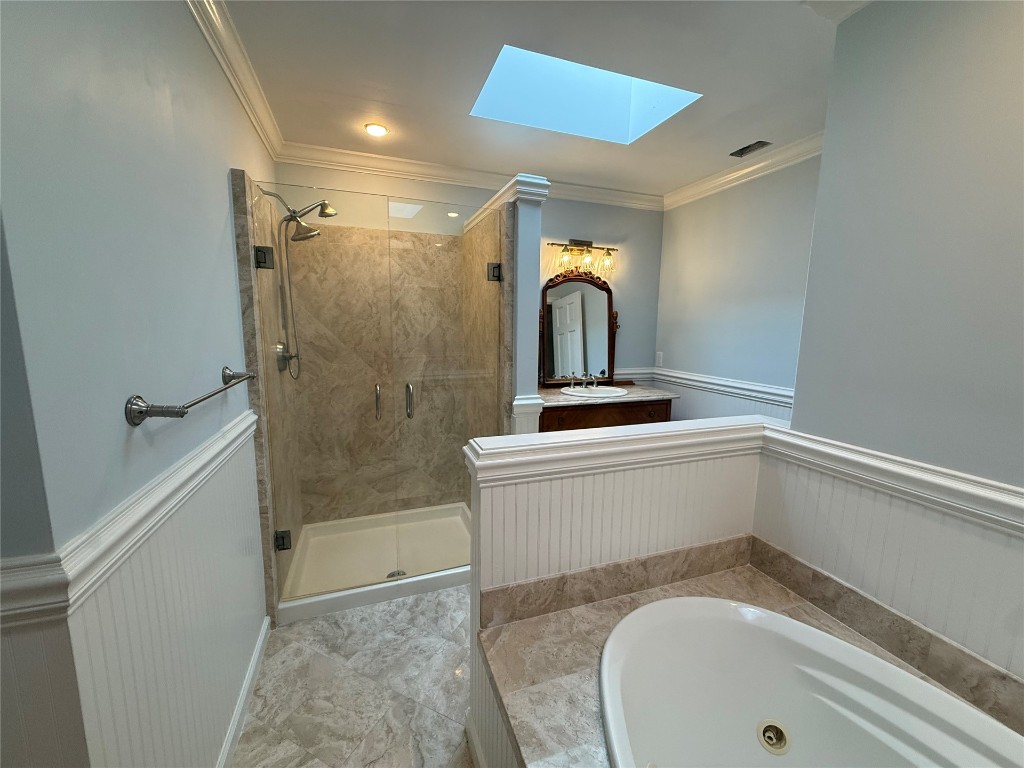 2413 LOS ROBLES DRIVE