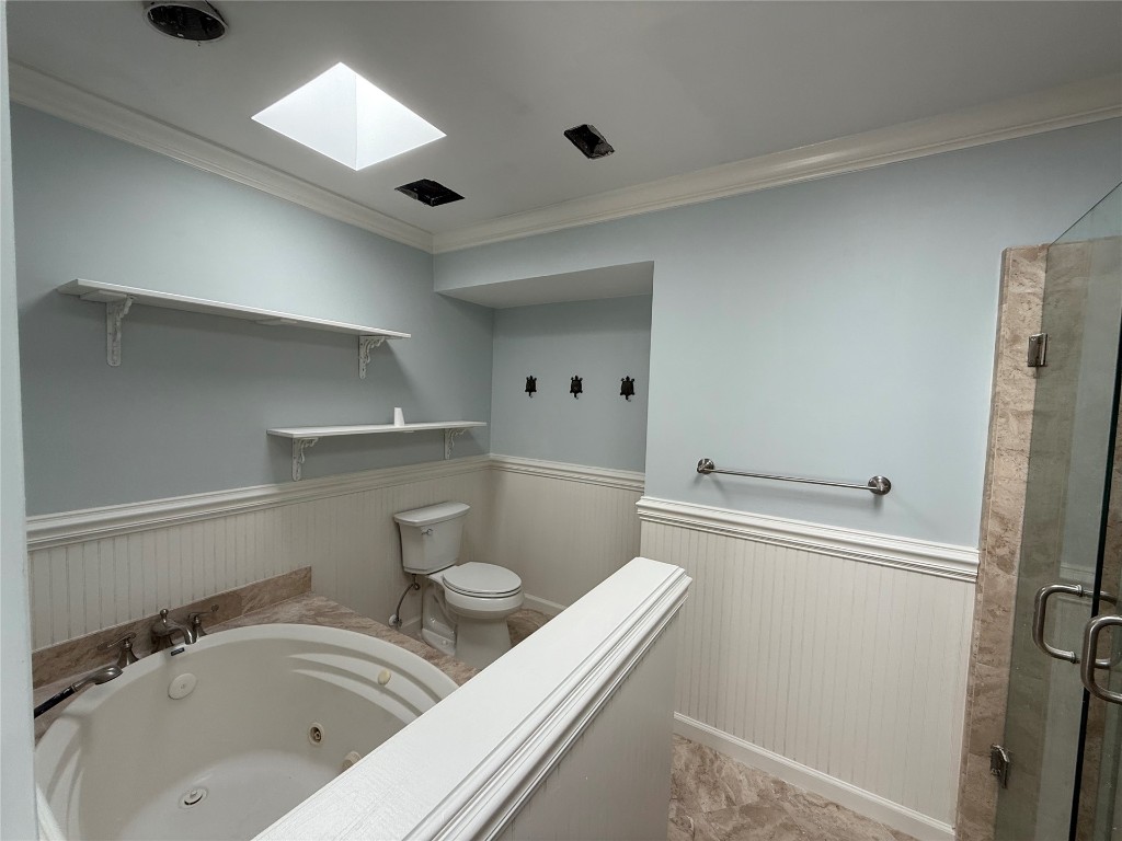 2413 LOS ROBLES DRIVE