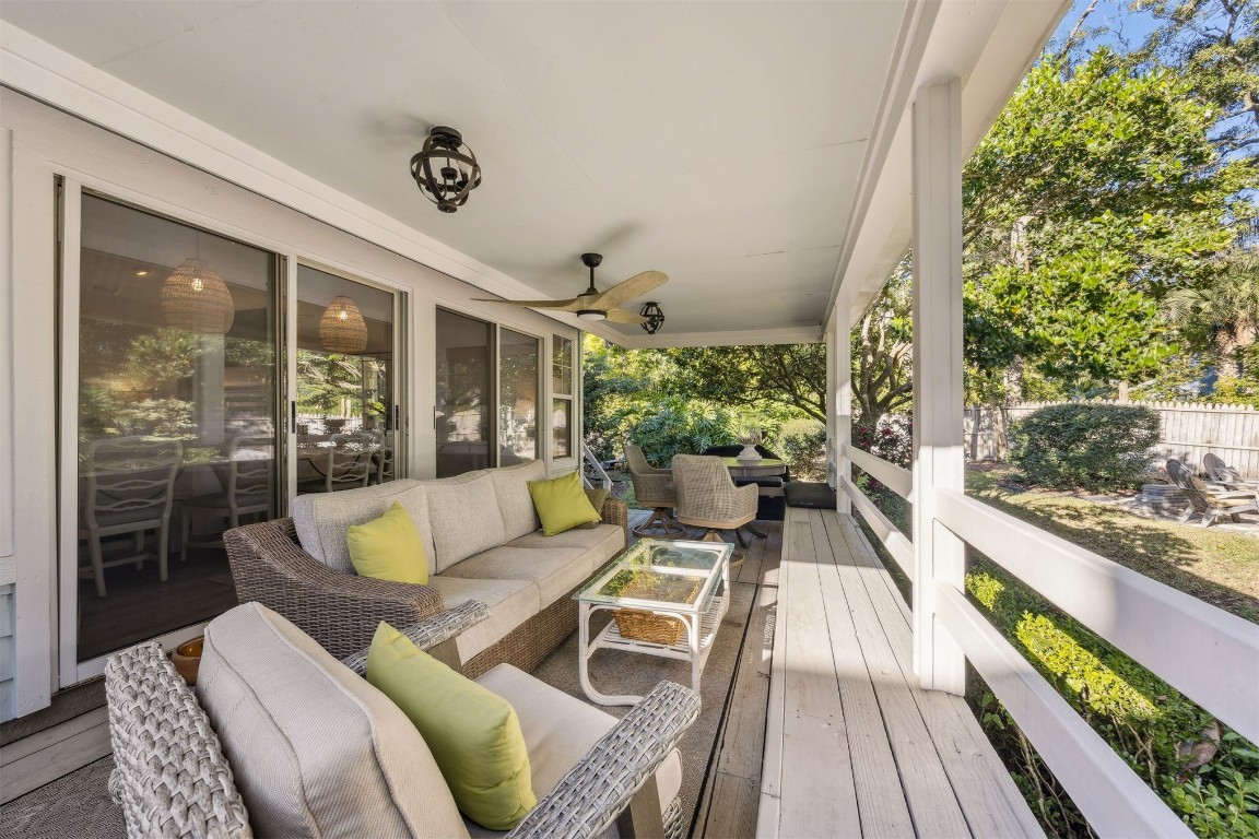 1558 PLANTATION OAKS TERRACE