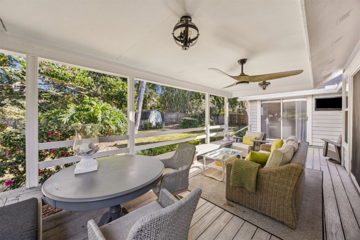 1558 PLANTATION OAKS TERRACE