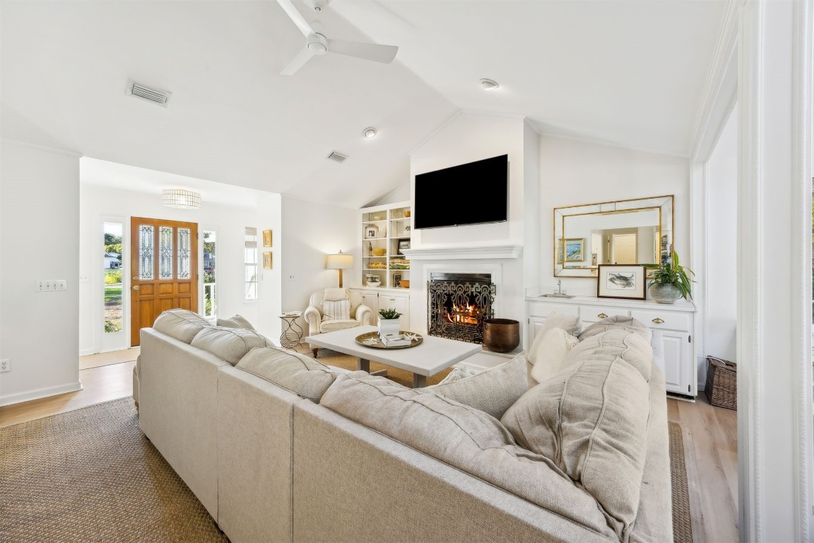 1558 PLANTATION OAKS TERRACE