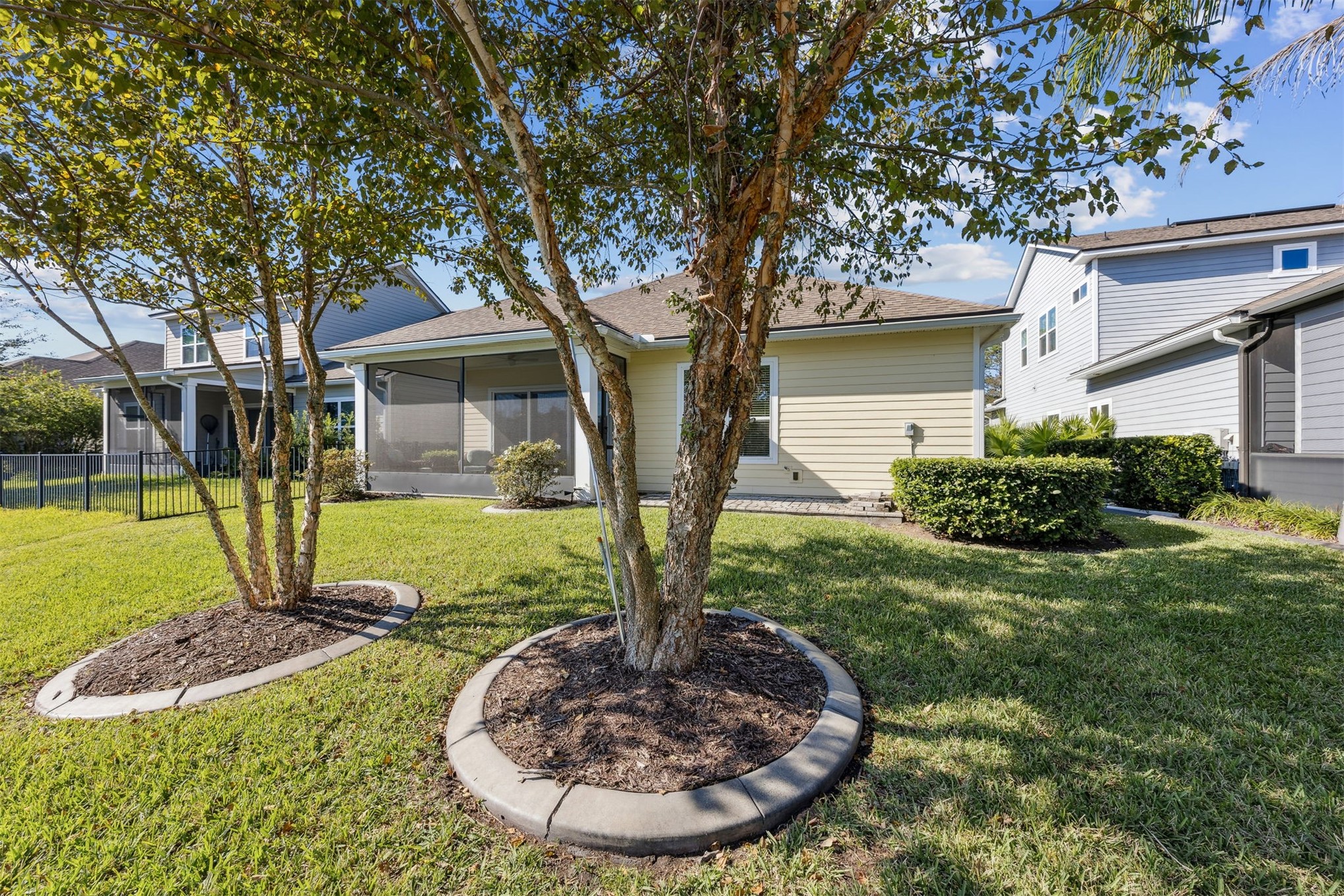 2806 TURTLE SHORES DRIVE