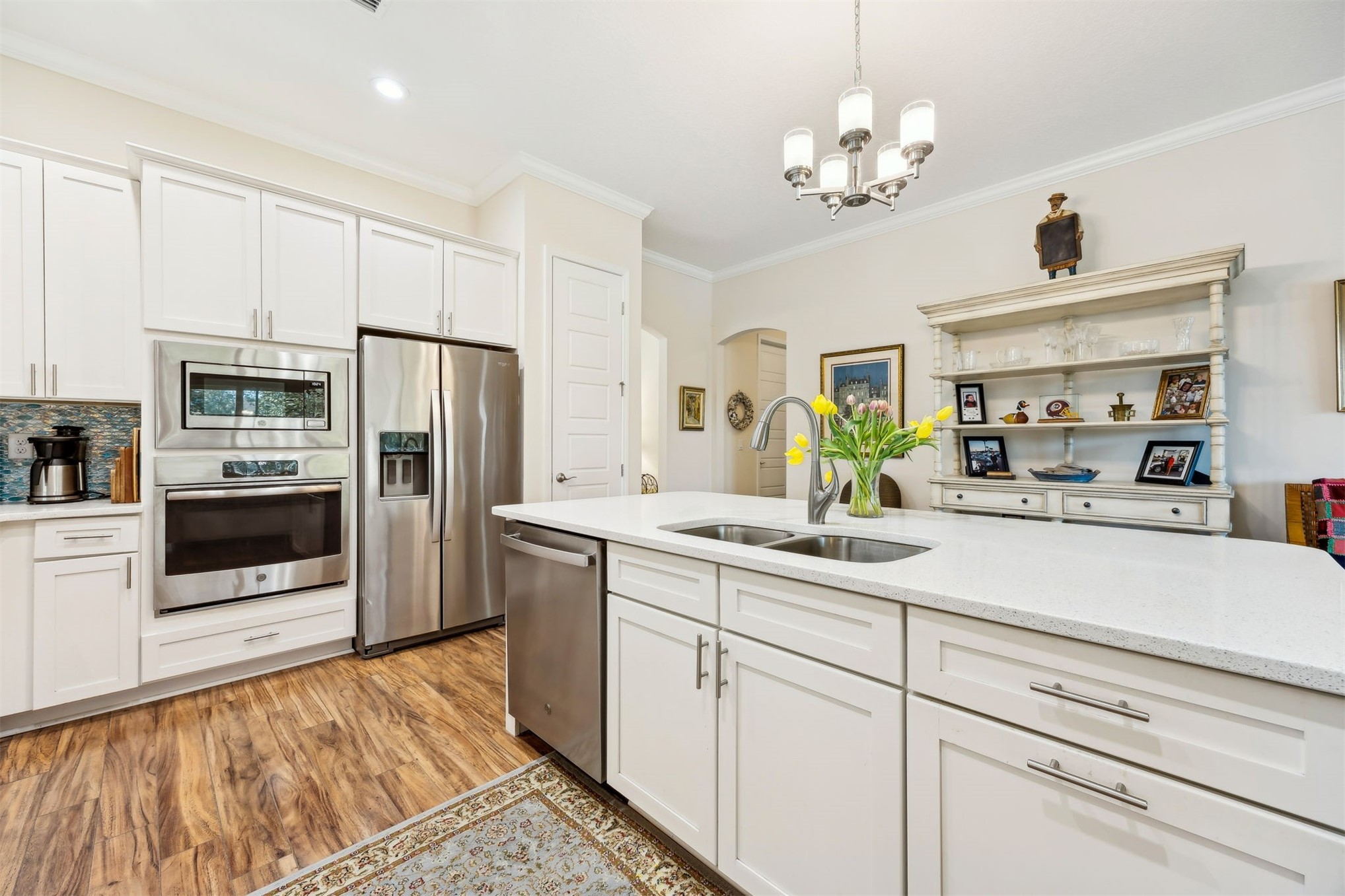 2806 TURTLE SHORES DRIVE