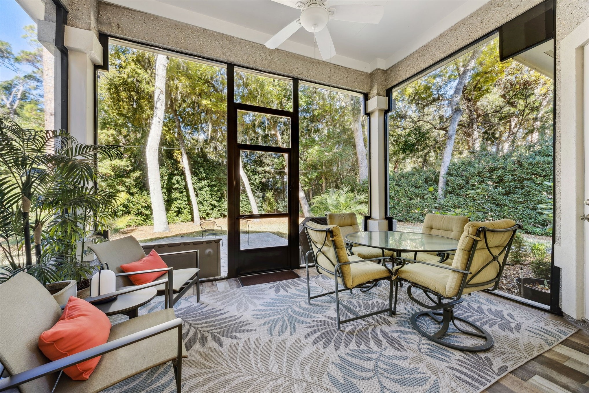 4 MOSS OAKS DRIVE