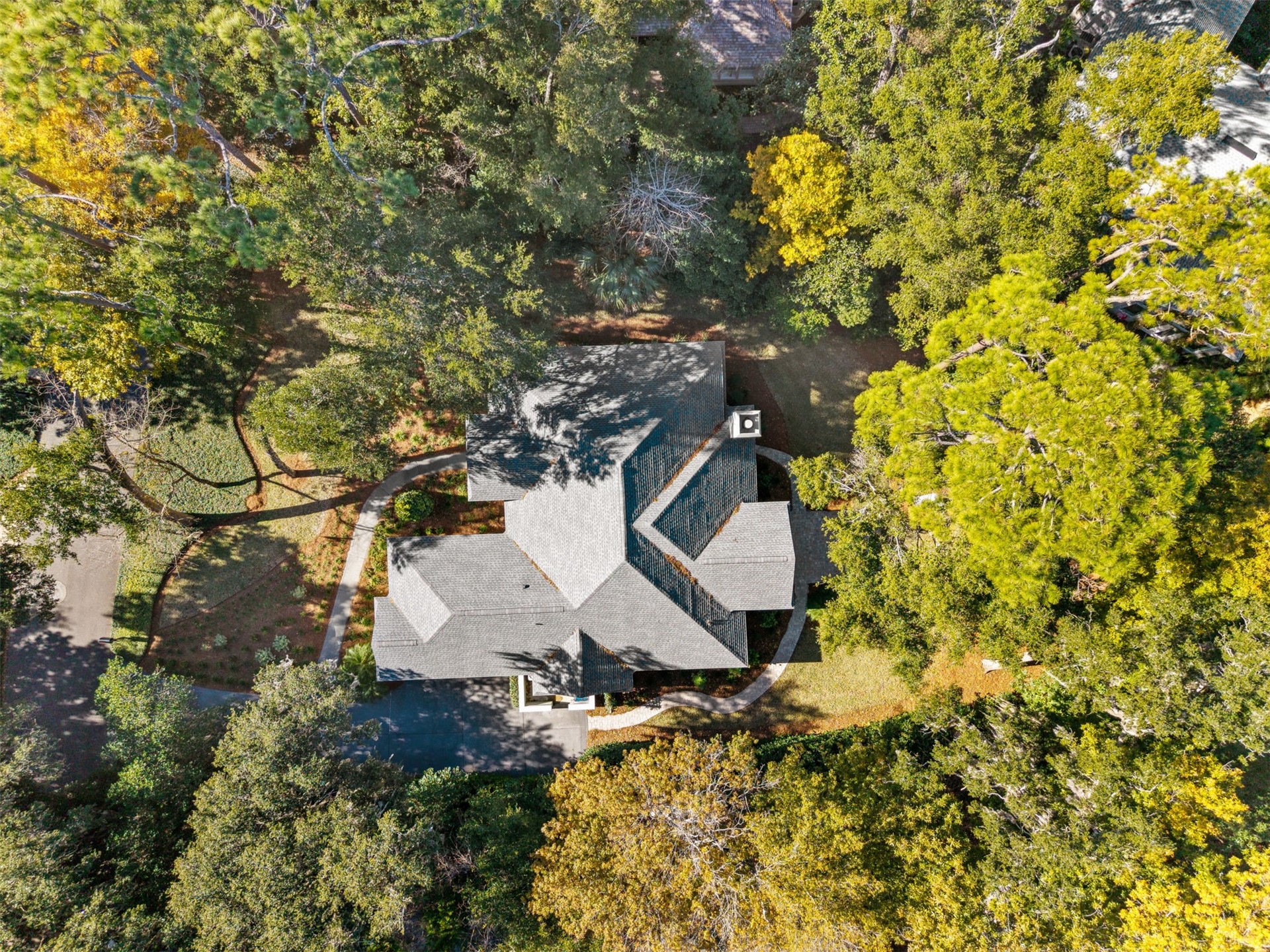 4 MOSS OAKS DRIVE