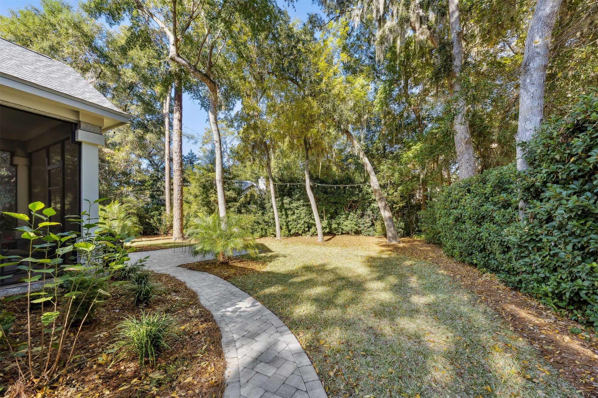 4 MOSS OAKS DRIVE