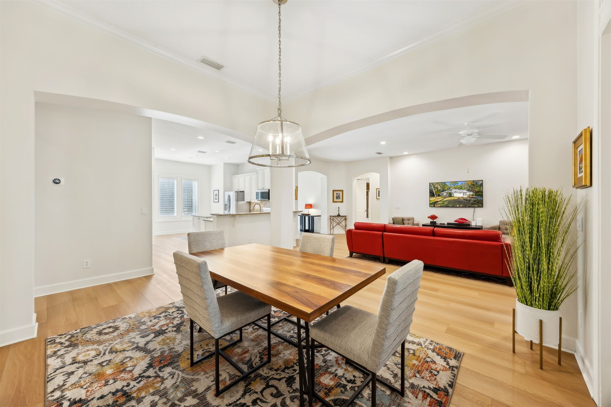 4 MOSS OAKS DRIVE