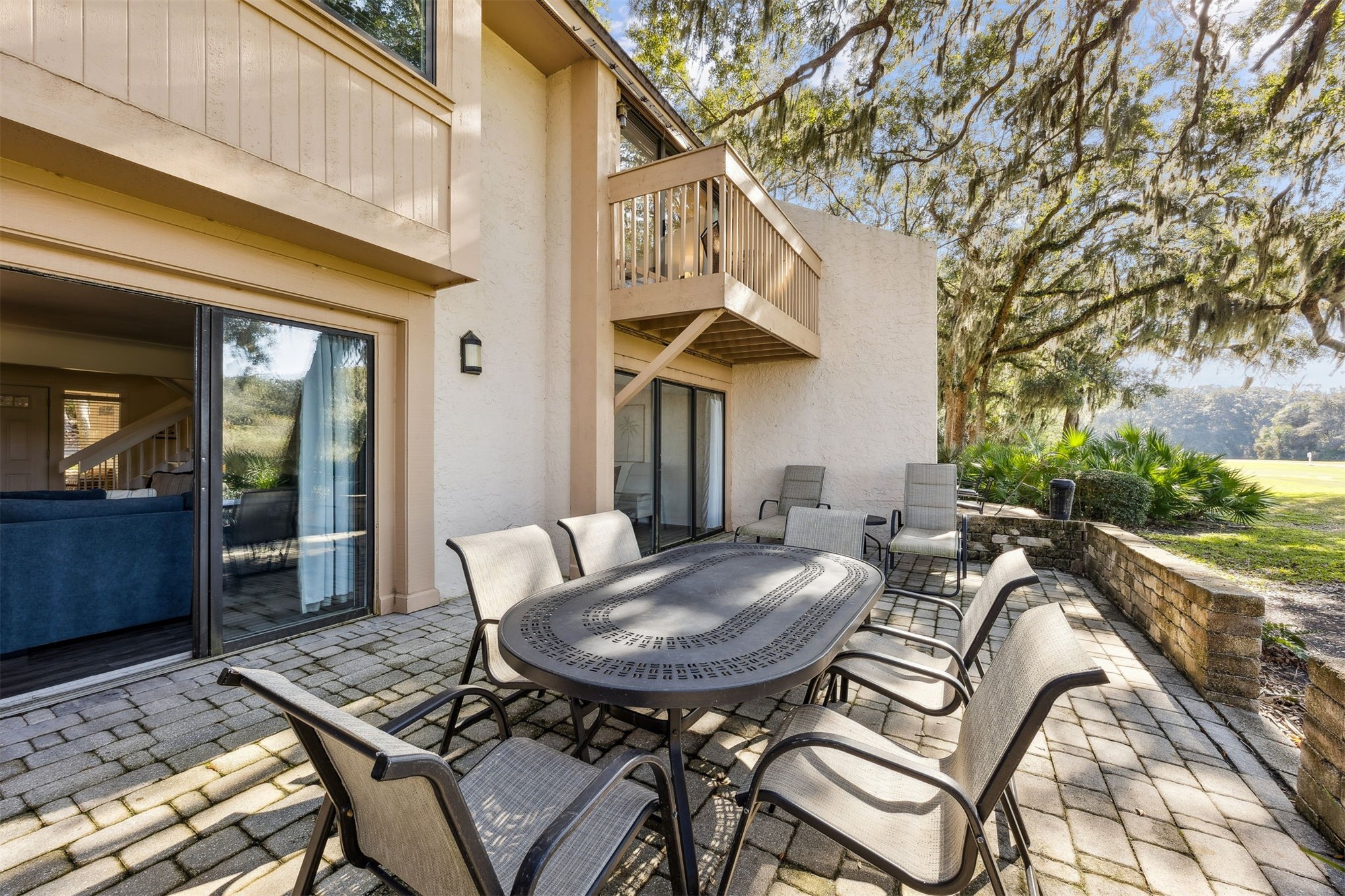 2040 BEACH WOOD ROAD 2040