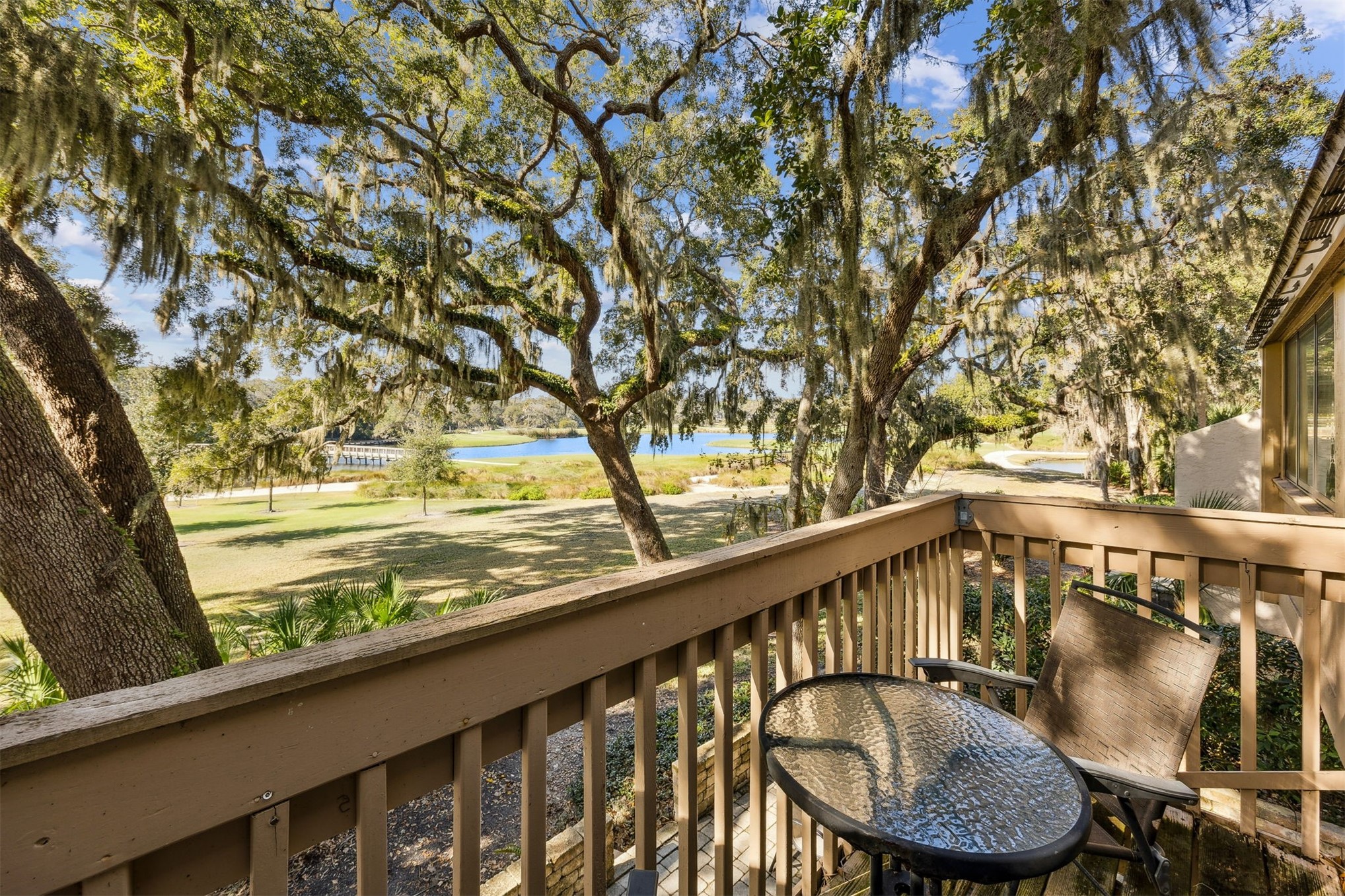 2040 BEACH WOOD ROAD 2040