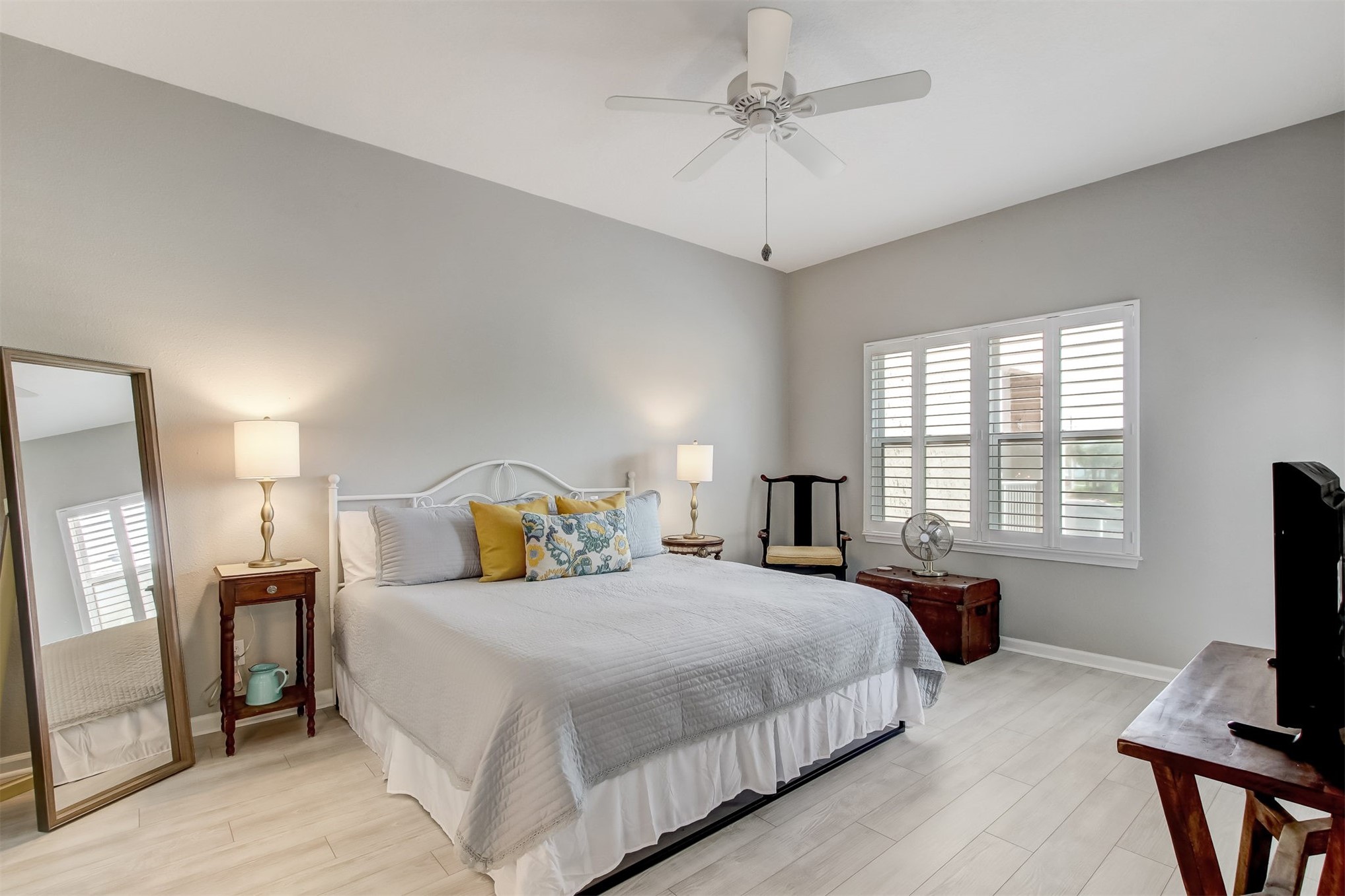 403 TARPON AVENUE 101