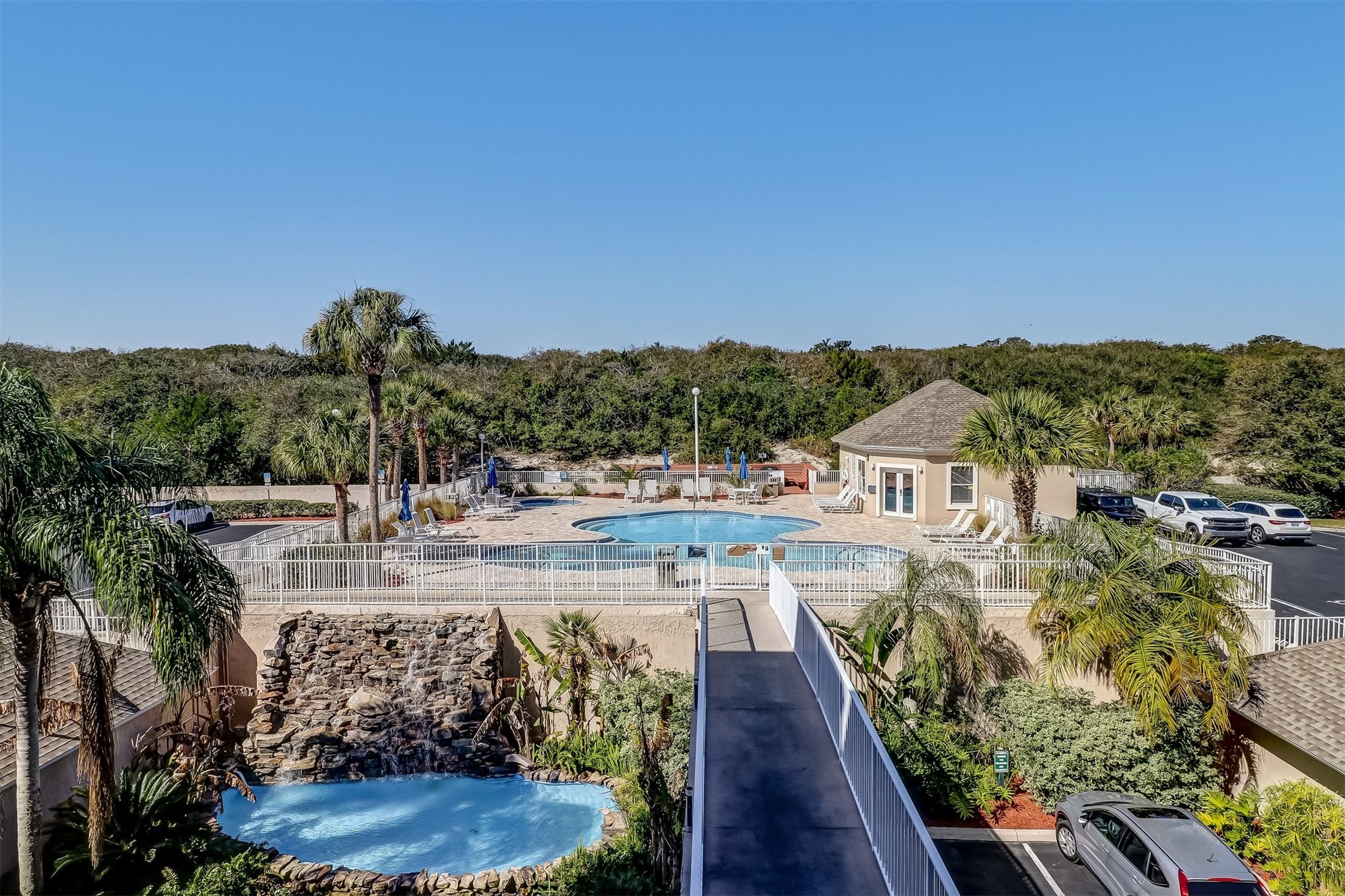 403 TARPON AVENUE 101