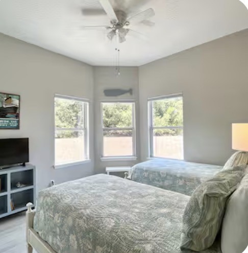 403 TARPON AVENUE 101