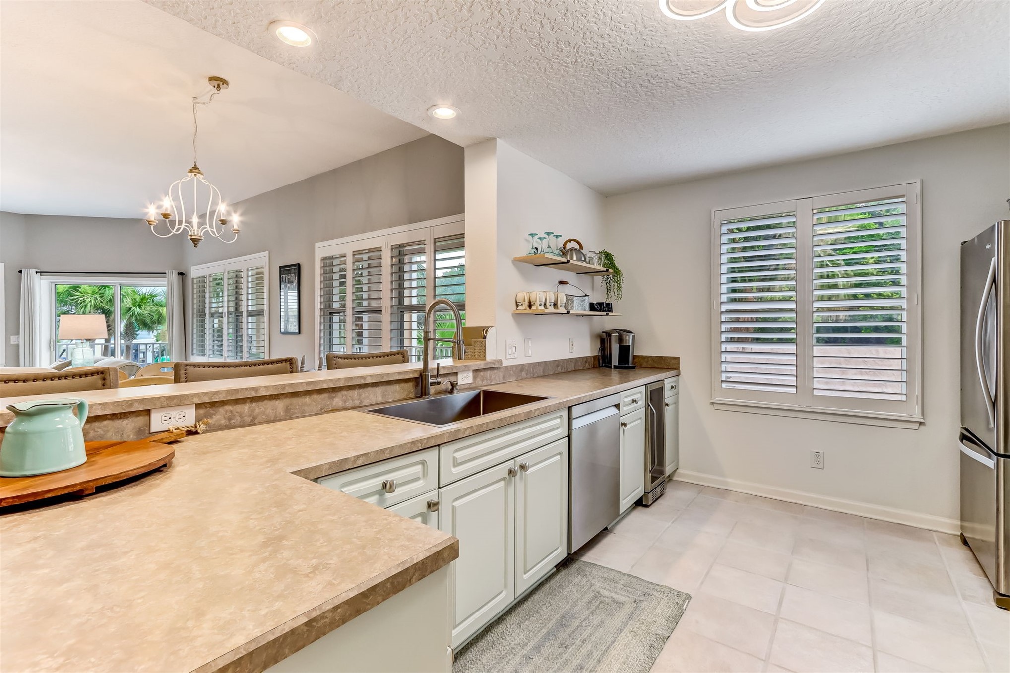 403 TARPON AVENUE 101