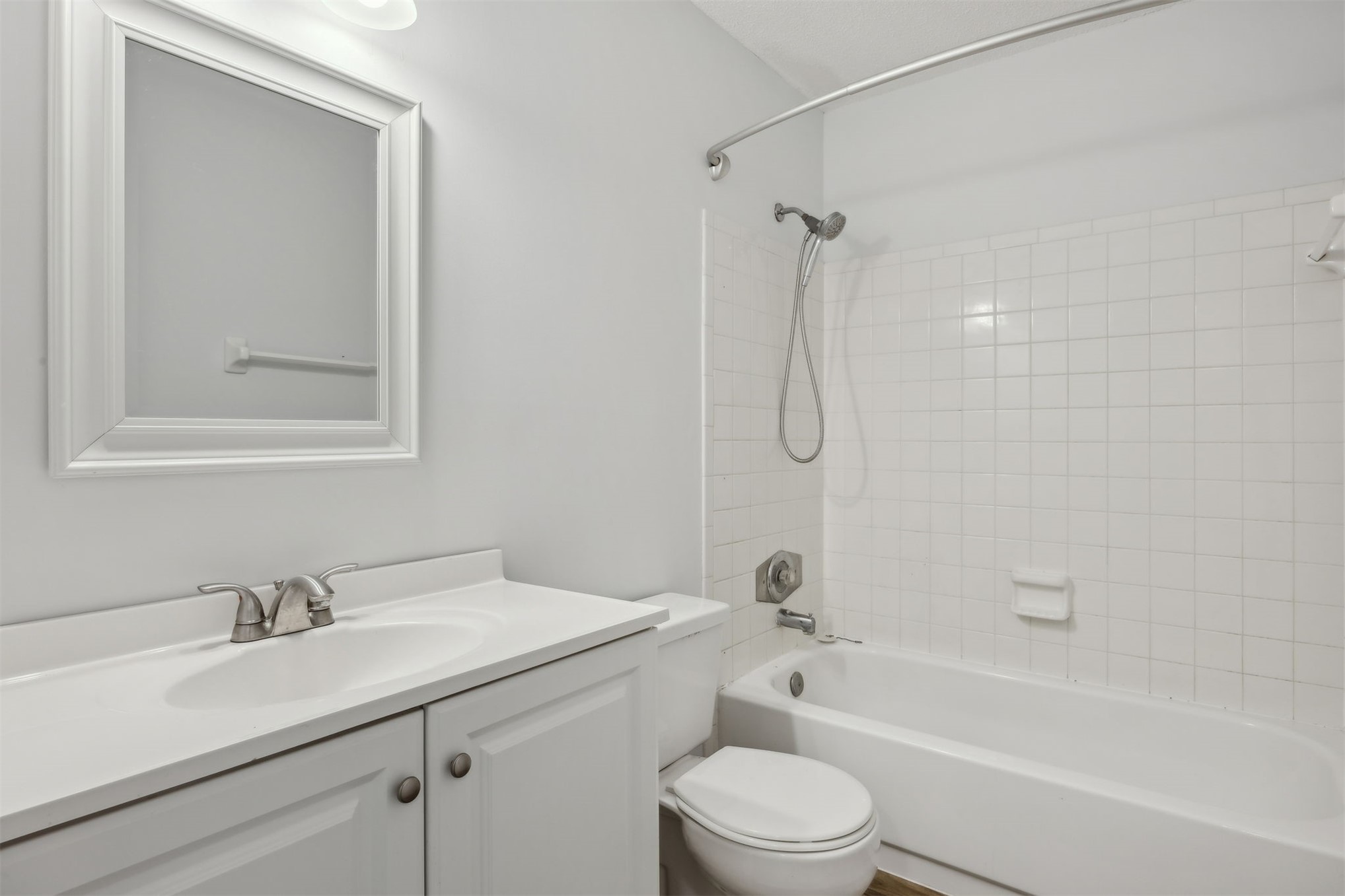 1083 E SEA HAWK DRIVE 1083