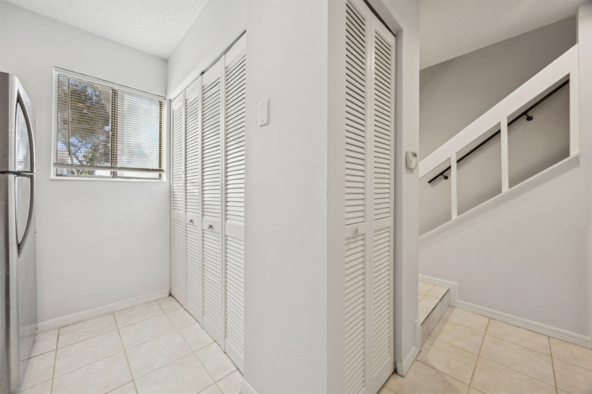 1083 E SEA HAWK DRIVE 1083