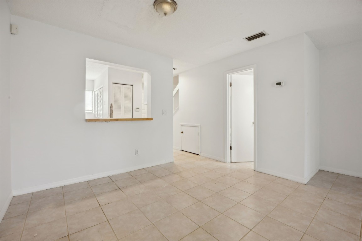 1083 E SEA HAWK DRIVE 1083