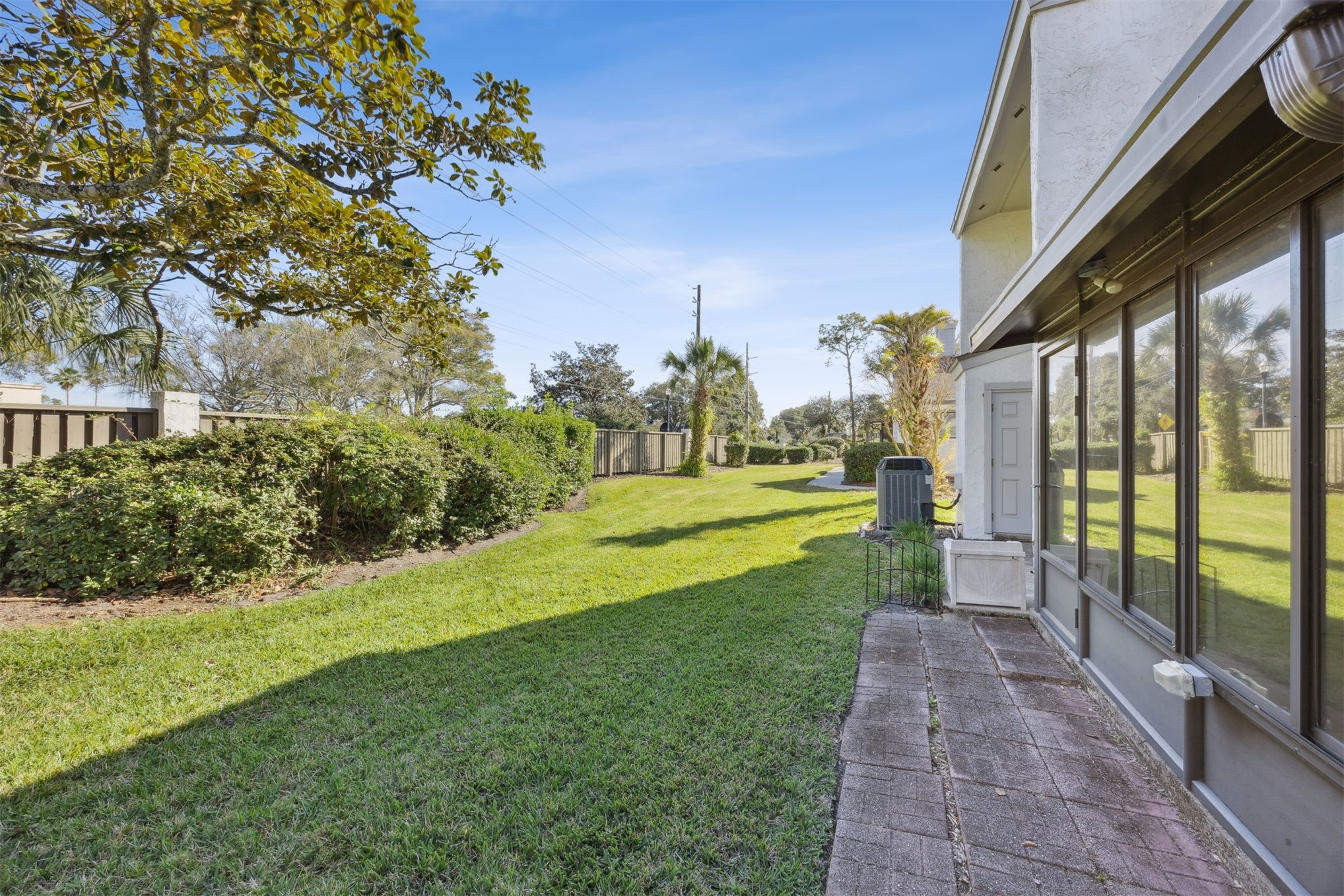 1083 E SEA HAWK DRIVE 1083