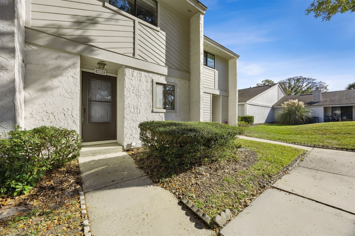 1083 E SEA HAWK DRIVE 1083