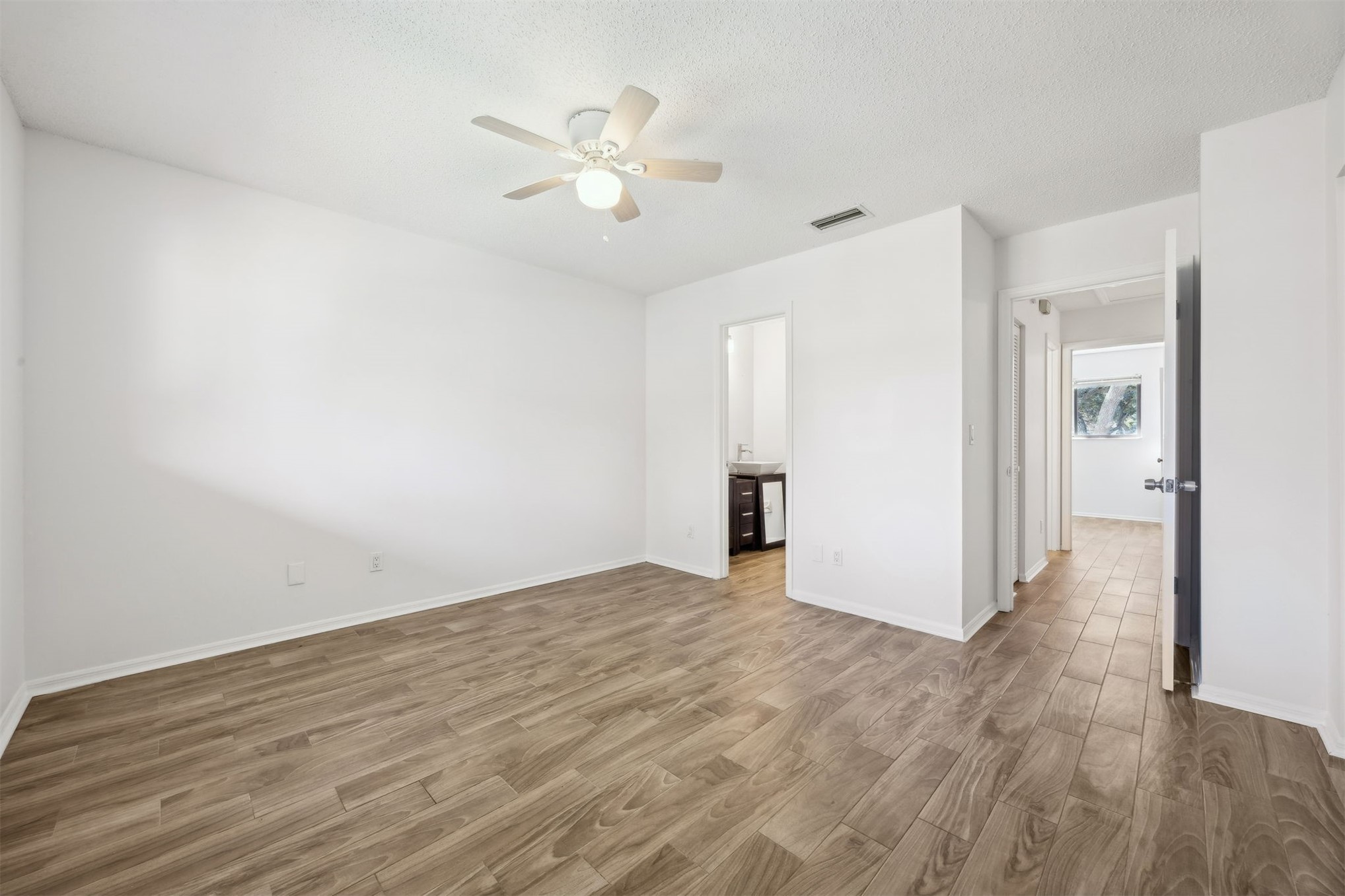 1083 E SEA HAWK DRIVE 1083