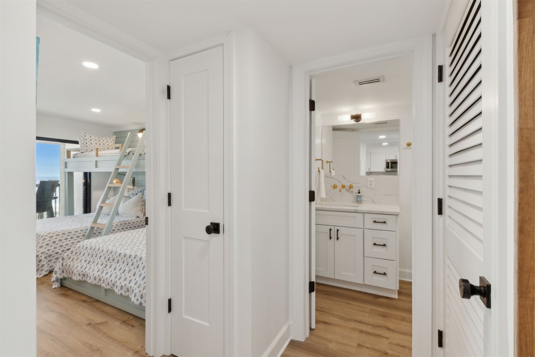 4800 AMELIA ISLAND PARKWAY B154