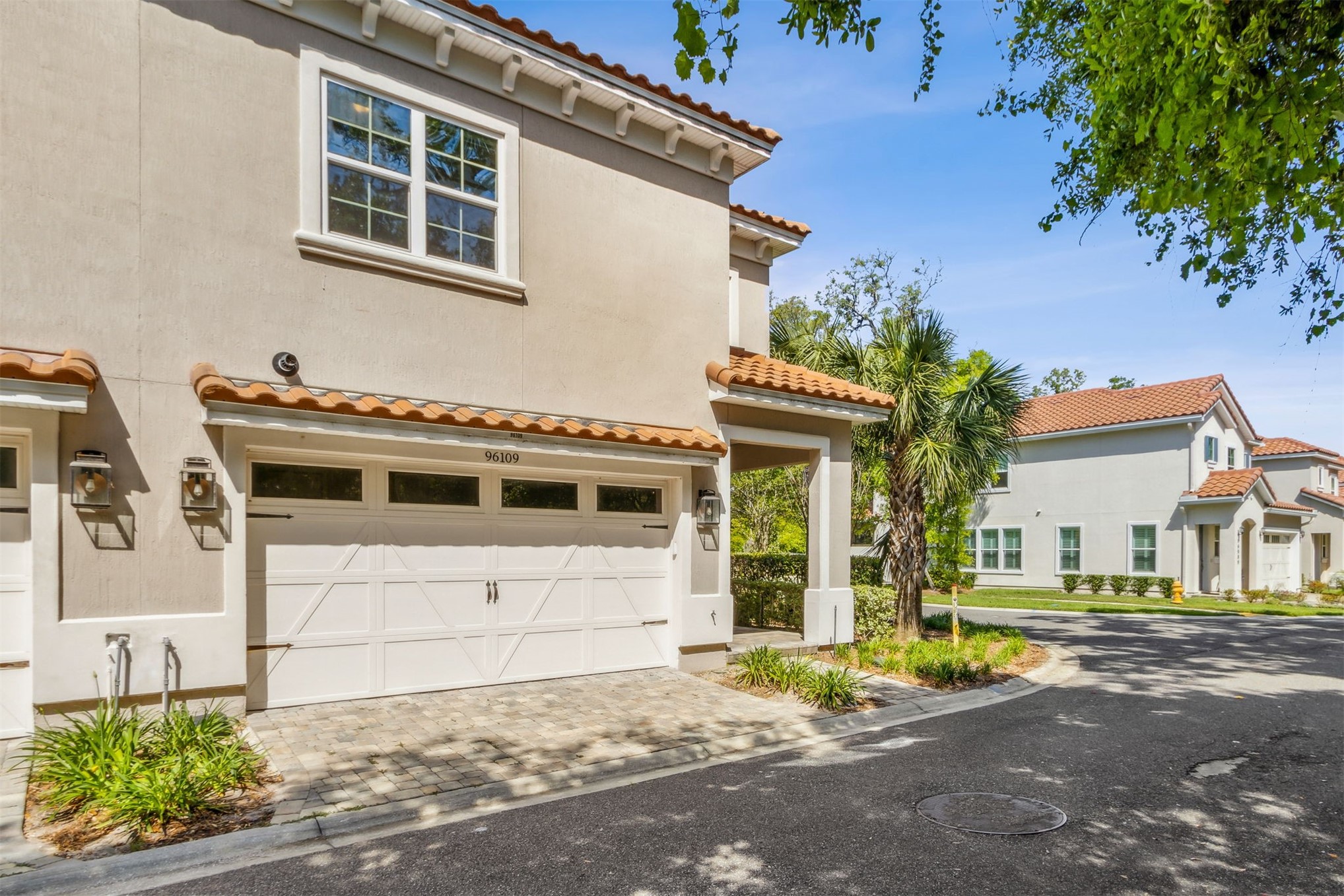 96109 HANGING MOSS DRIVE