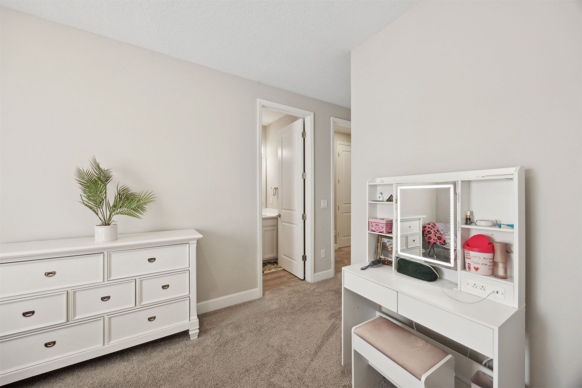 92954 CHELTENHAM LANE