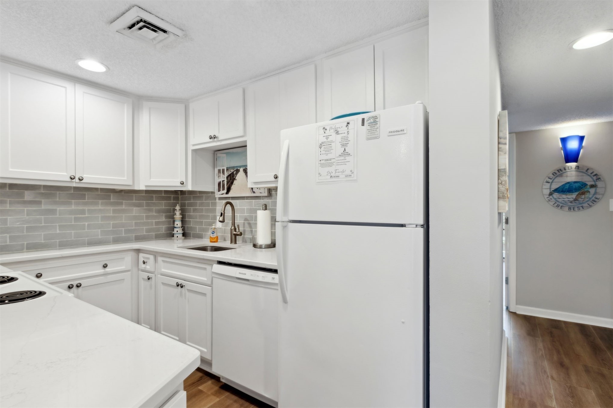 1123 BEACH WALKER ROAD 1123