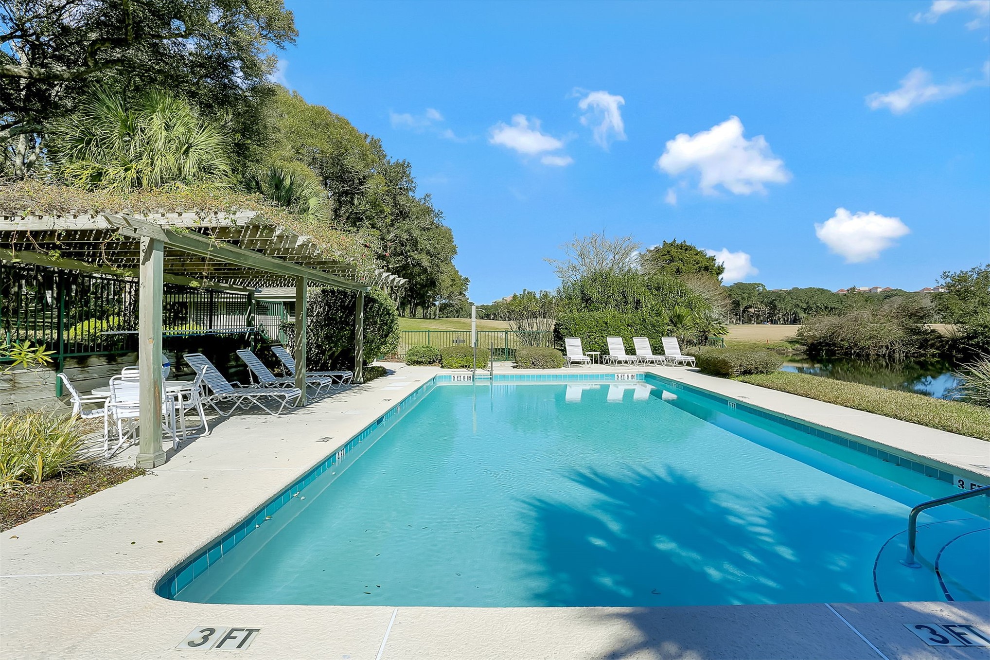 2412 BOXWOOD LANE 2412
