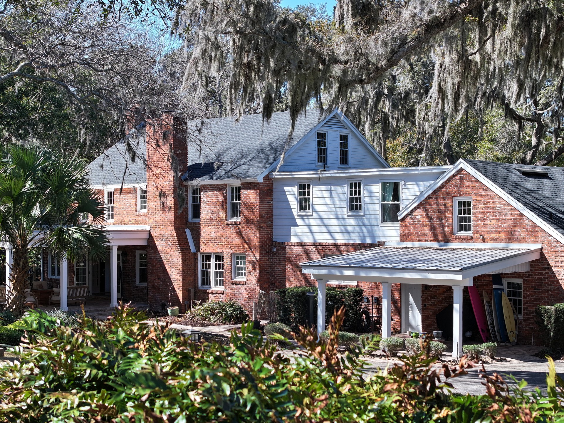 1814 HIGHLAND DRIVE