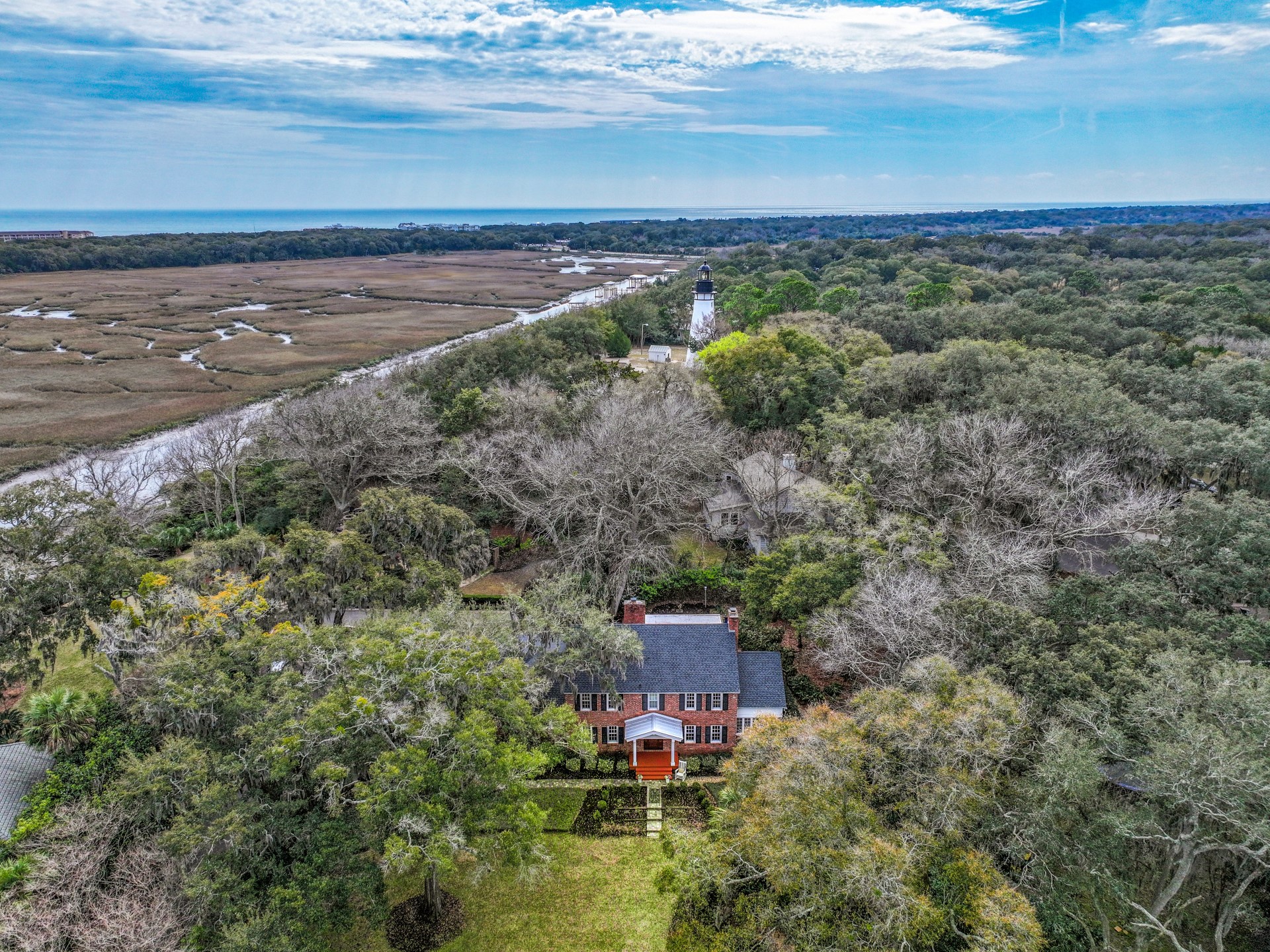 1814 HIGHLAND DRIVE