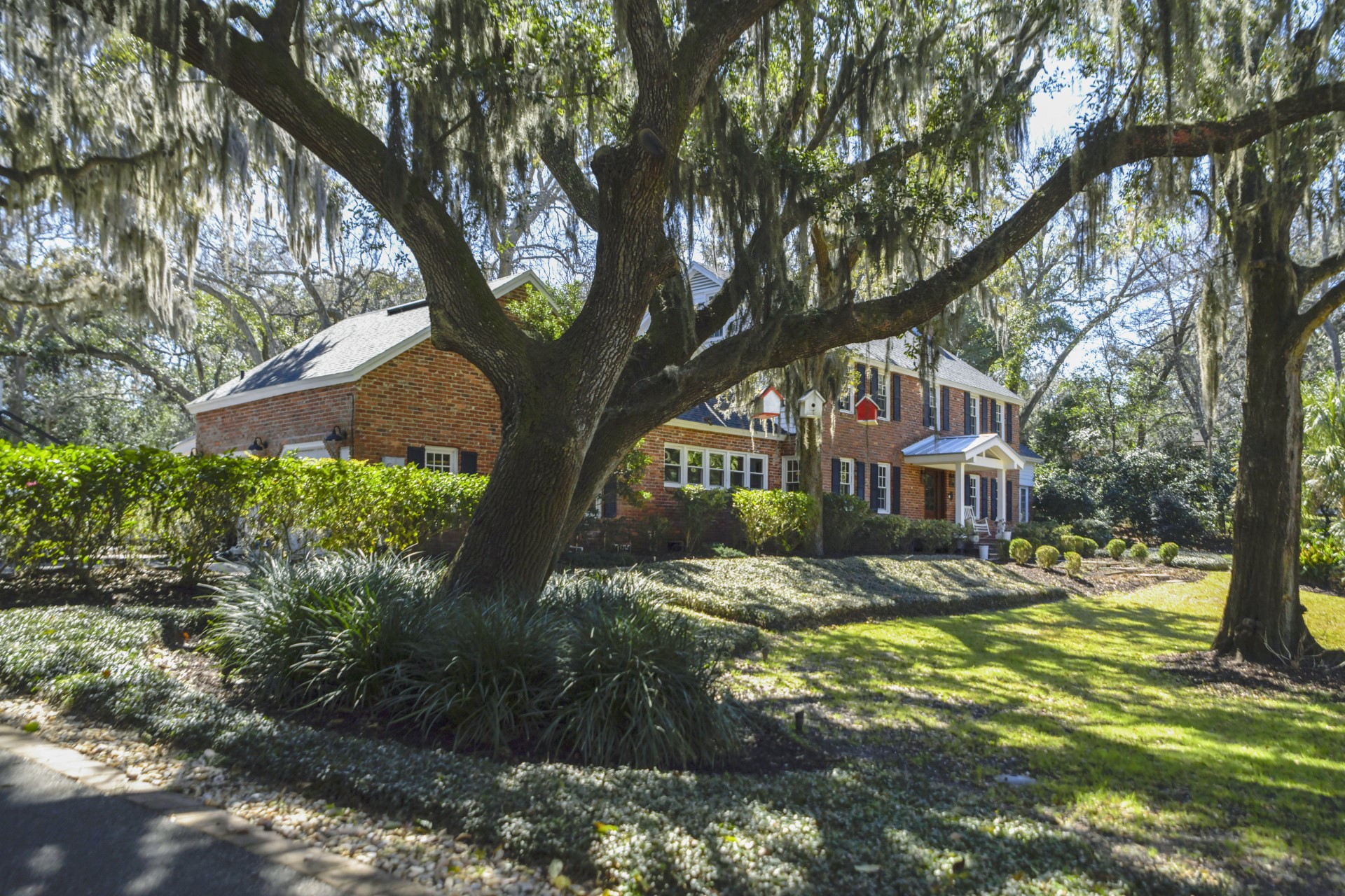 1814 HIGHLAND DRIVE