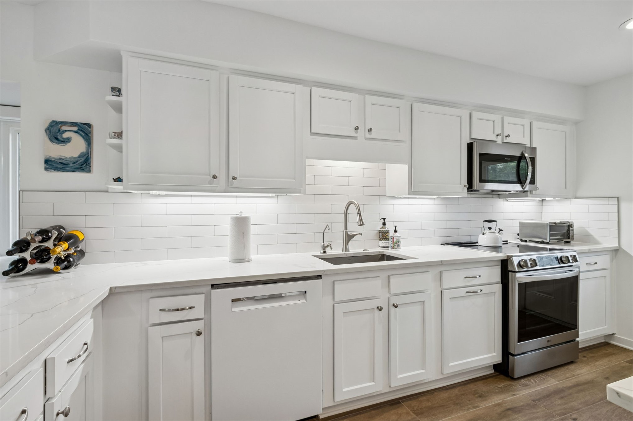 3211 SEA MARSH ROAD 3211