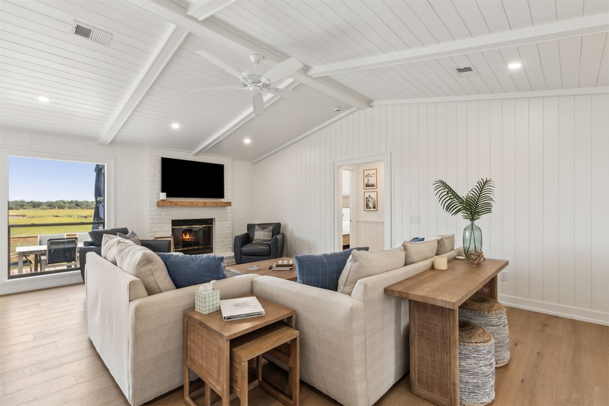 1421 HIGHLAND DRIVE